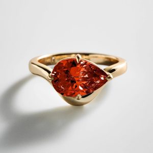Wavy Custom Birthstone Ring - Gold